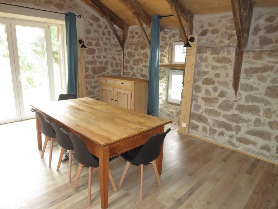 5 Personnes En Ardeche Beauvene
